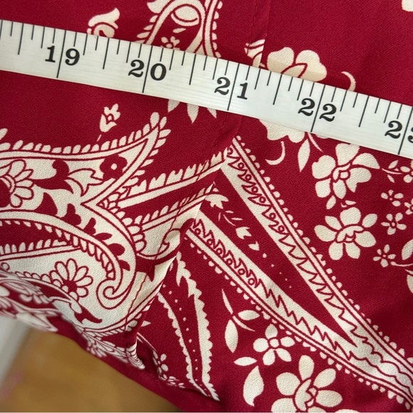 VINCE COMUTO tunic in a beautiful burgundy with white in med - Picture 6 of 15